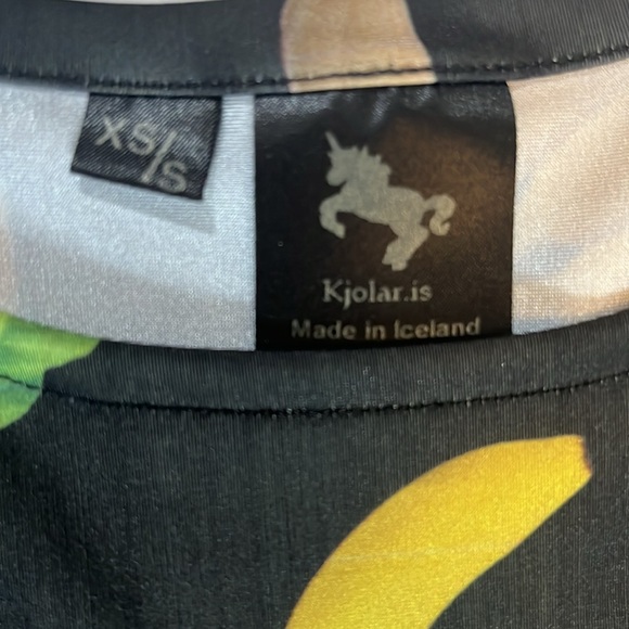 Banana dress- from Iceland, bananas, sleeveless stretchy material. Halloween - Picture 2 of 4